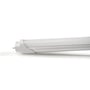 LEDlife SENS120M T8 LED-rør sett fra siden med hvitt rørhus, ribbet lysflate og G13-pinner.