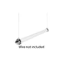 LEDlife Dura69 21W LED-armatur henger i beslag med wirer, slik at opphenget og tilkoblingskabelen er synlige.